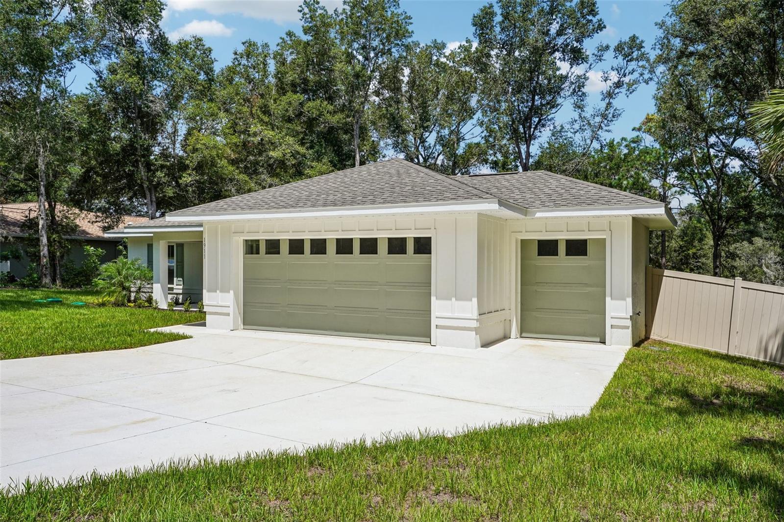 1911 W GOLFCART LANE
