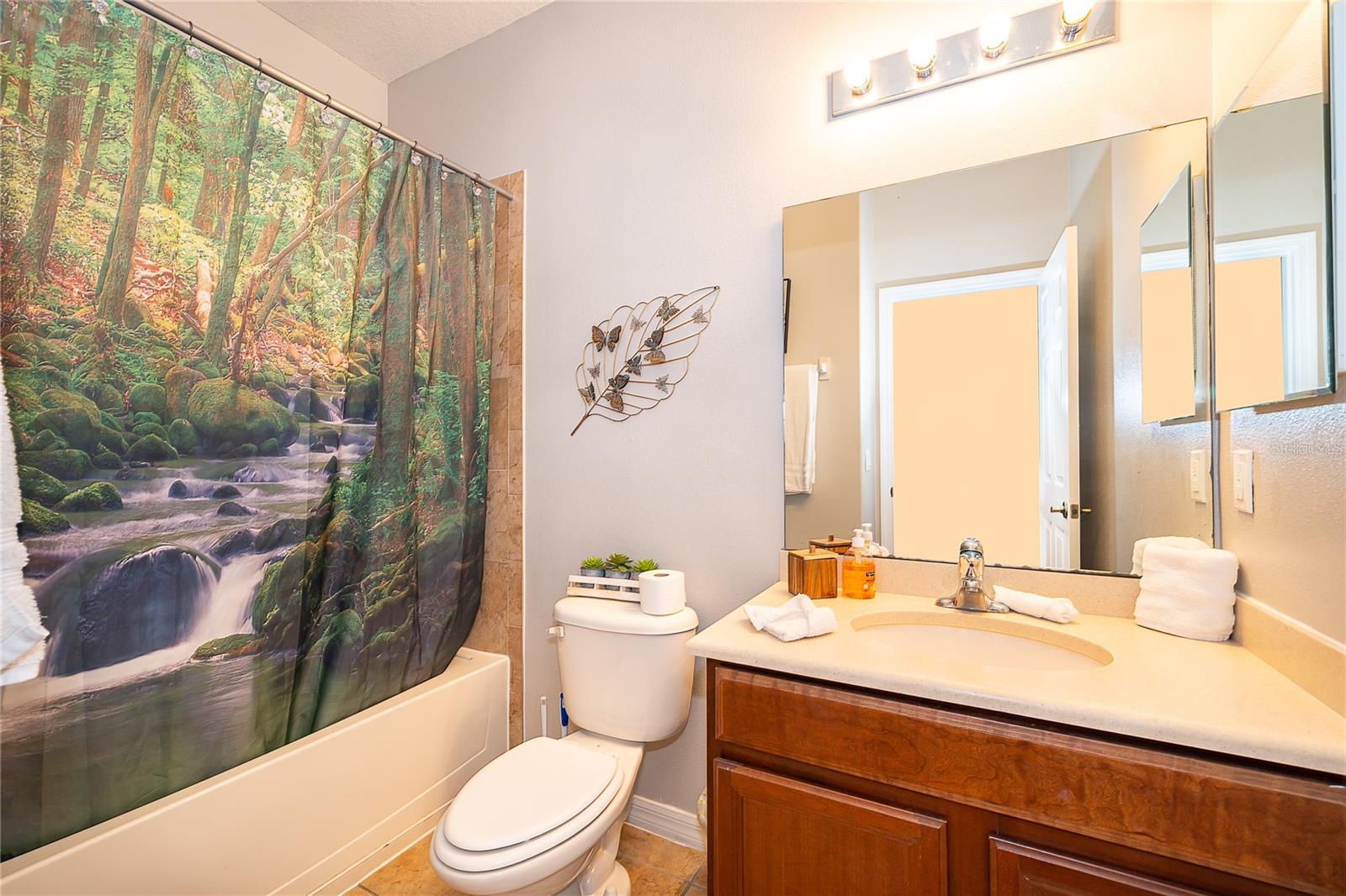 OAKWATER CONDO PH 15-19 - Residential