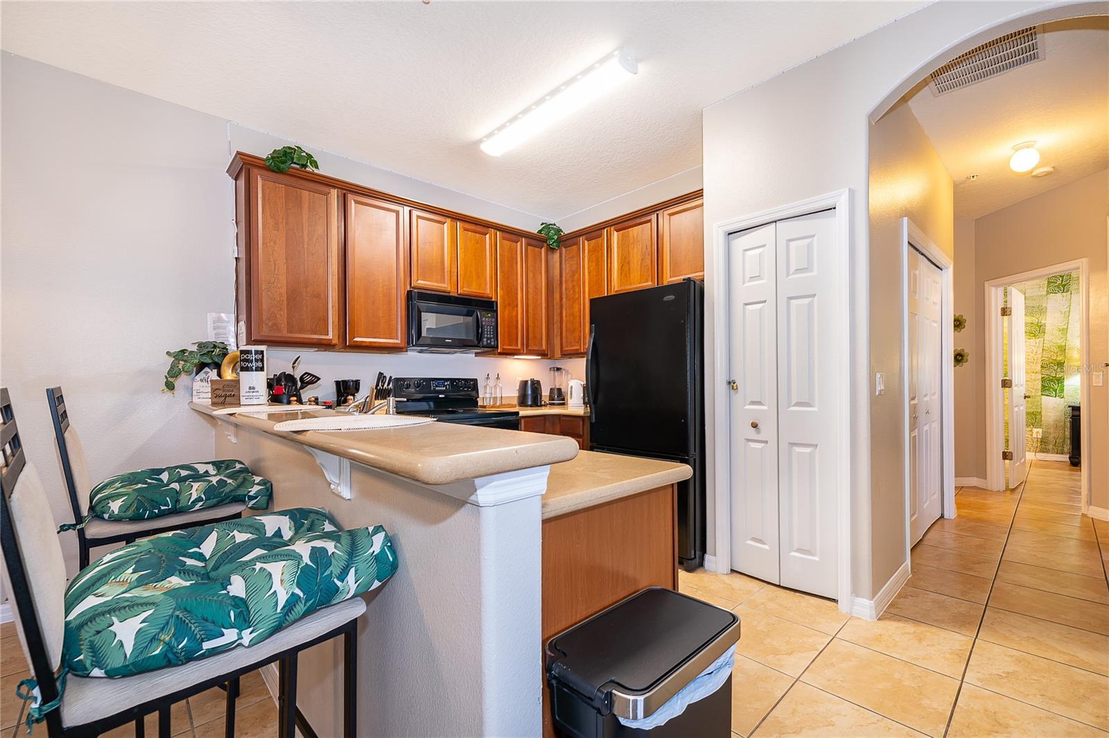 OAKWATER CONDO PH 15-19 - Residential