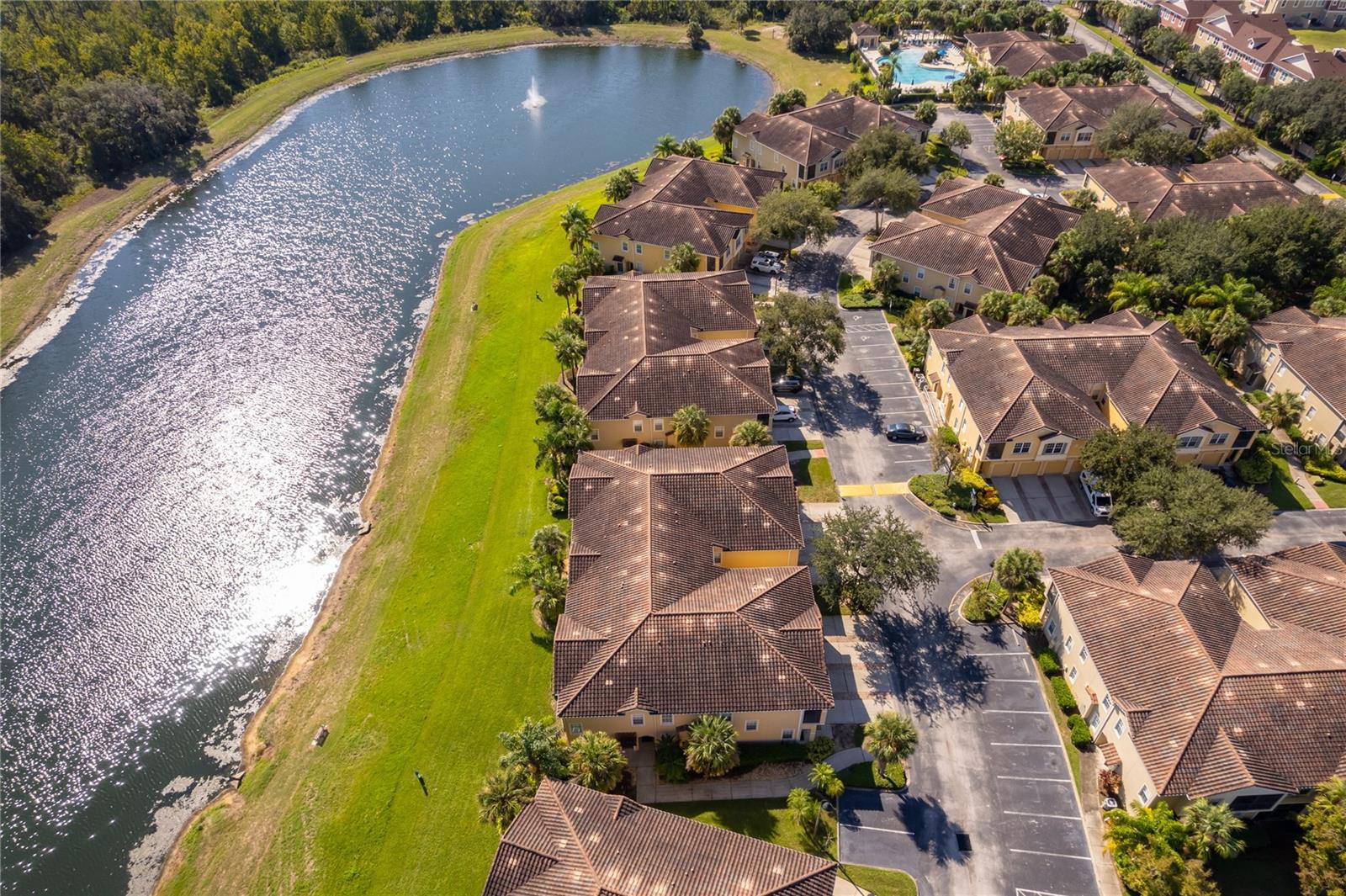 OAKWATER CONDO PH 15-19 - Residential