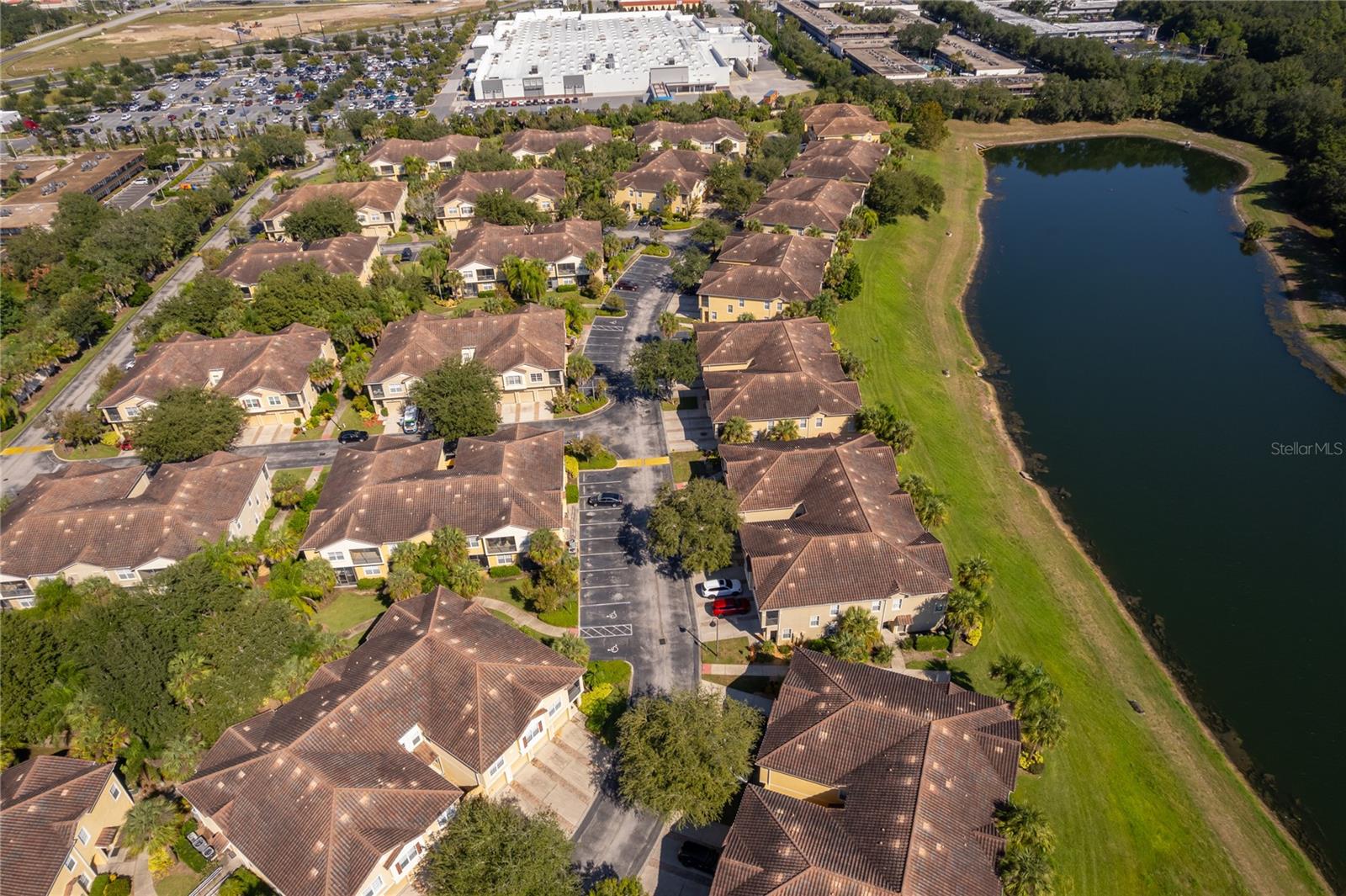 OAKWATER CONDO PH 15-19 - Residential