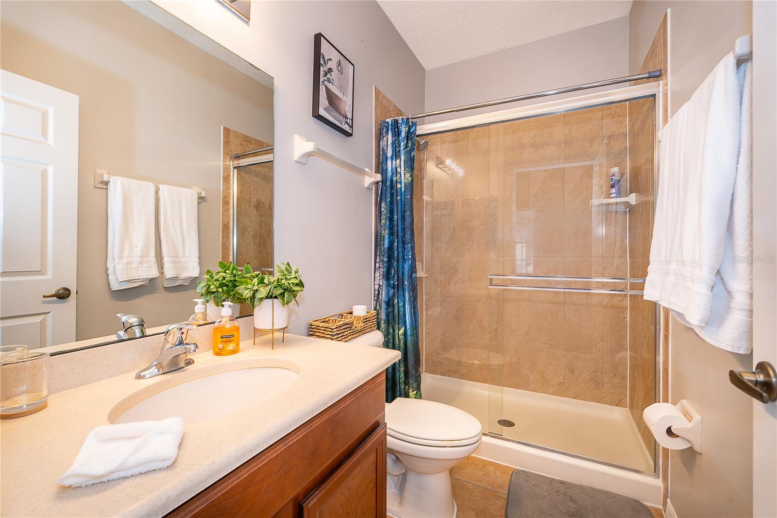 OAKWATER CONDO PH 15-19 - Residential