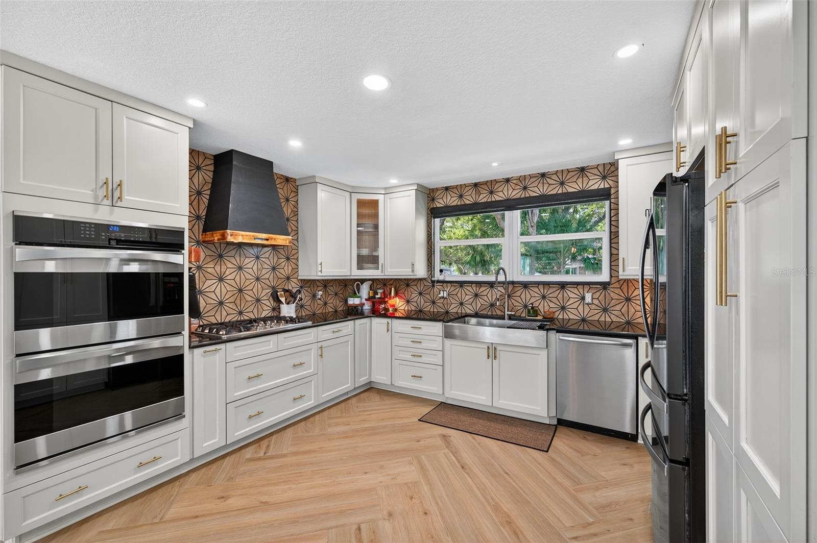 PINELLAS POINT SKYVIEW SHORES 4TH ADD - Residential