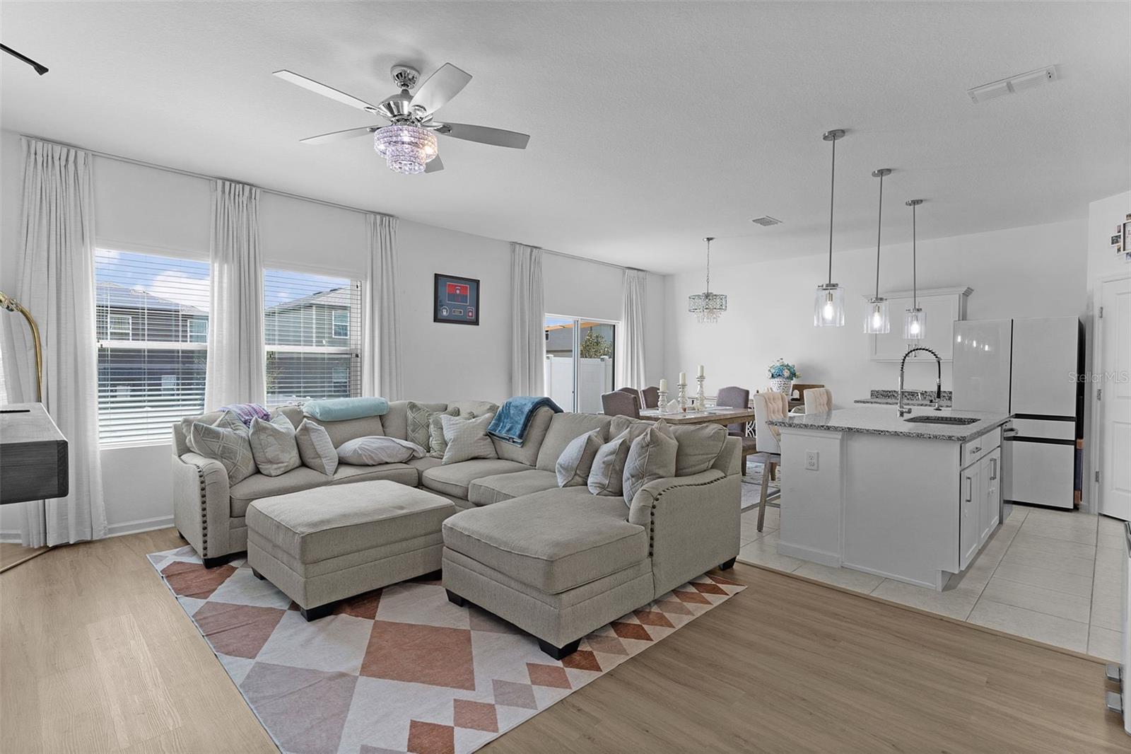 2141 TREASURE HILL STREET