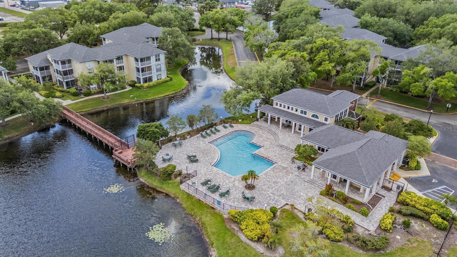 THE LANDINGS OF TAMPA A CONDOM - Residential