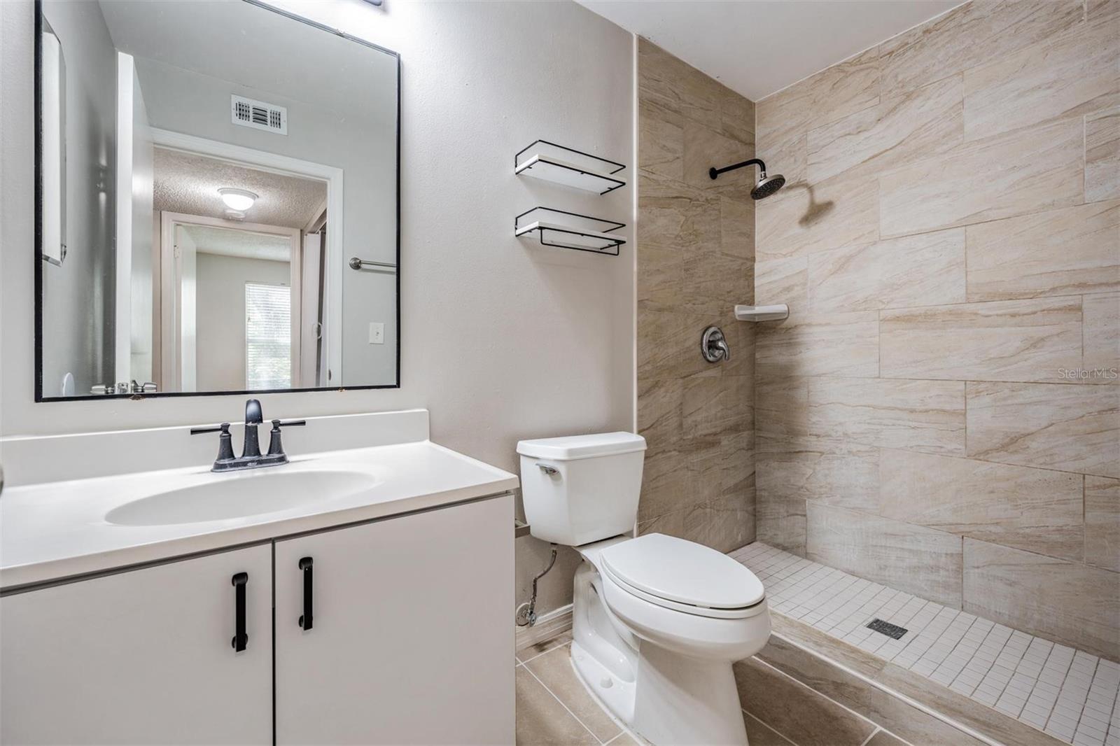 THE LANDINGS OF TAMPA A CONDOM - Residential