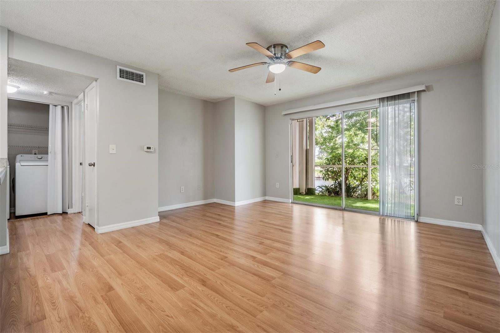 THE LANDINGS OF TAMPA A CONDOM - Residential