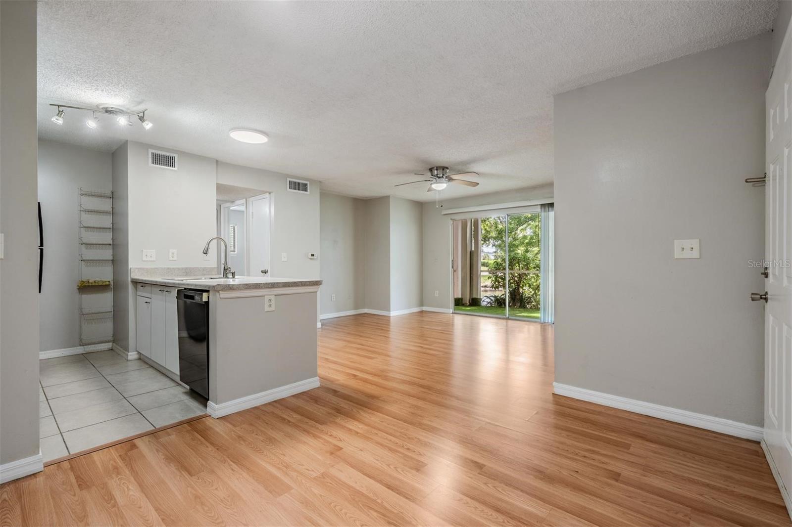 10024 STRAFFORD OAK COURT 802