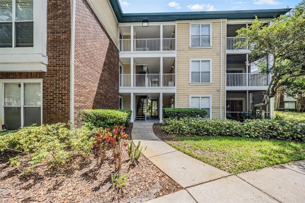 Photo of 10024 Strafford Oak Court #802, Tampa, FL 33624 (MLS # TB8494351)