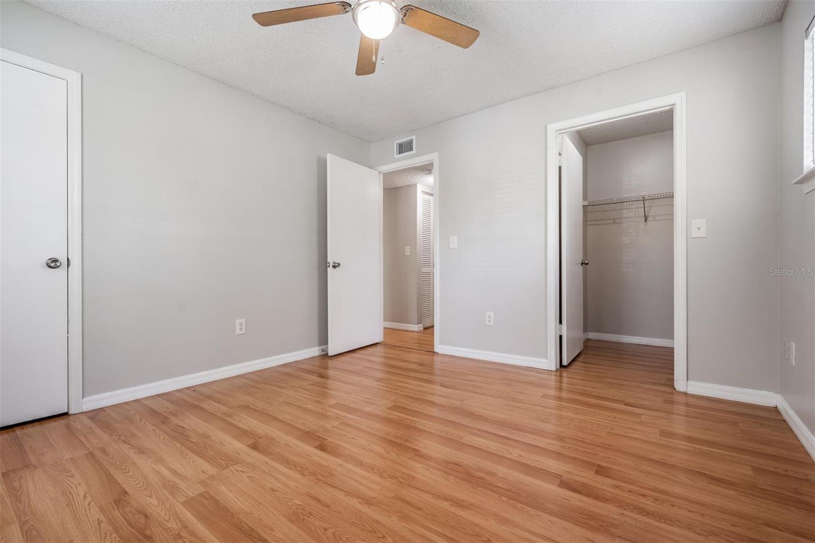 THE LANDINGS OF TAMPA A CONDOM - Residential