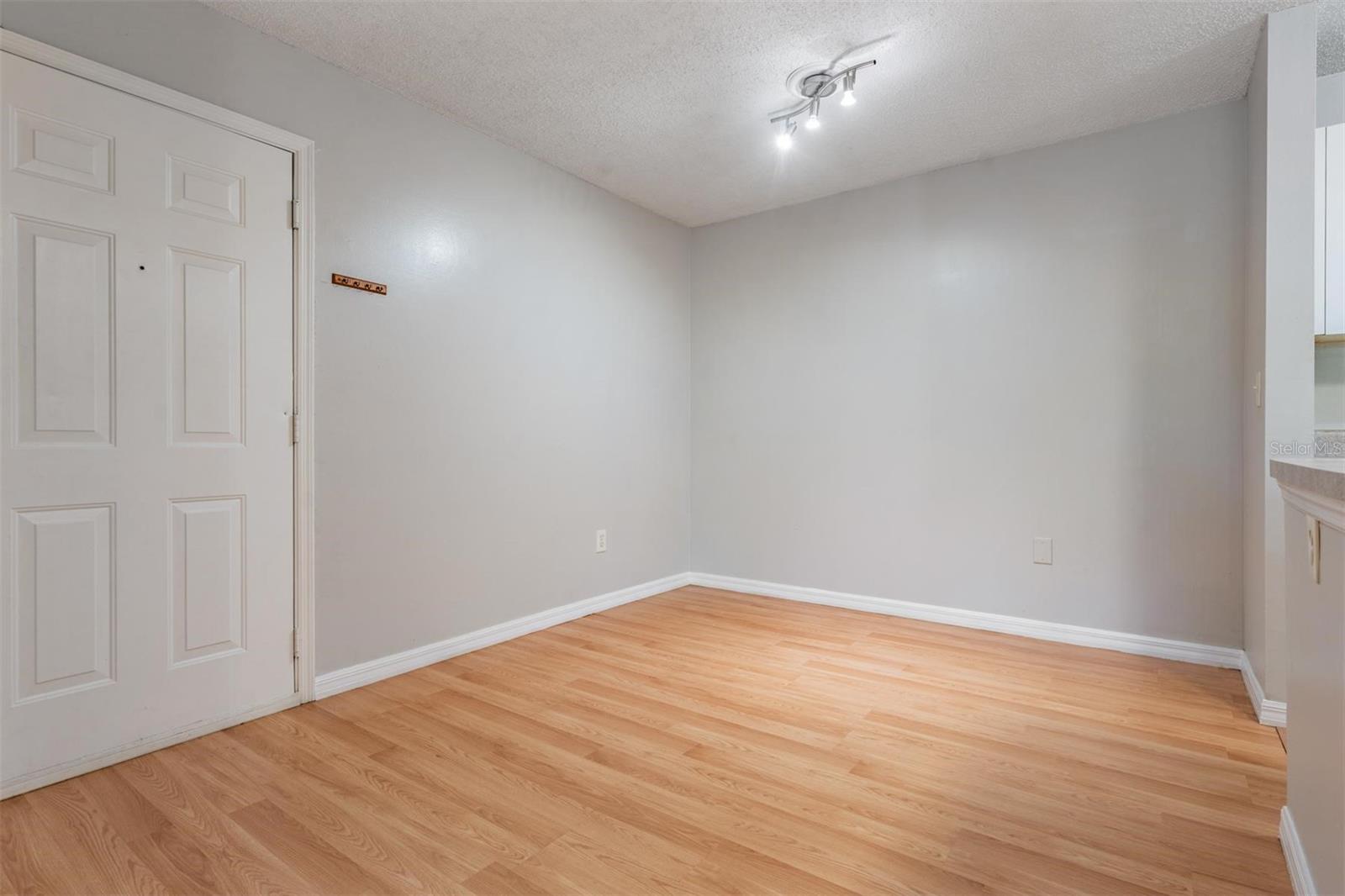 THE LANDINGS OF TAMPA A CONDOM - Residential