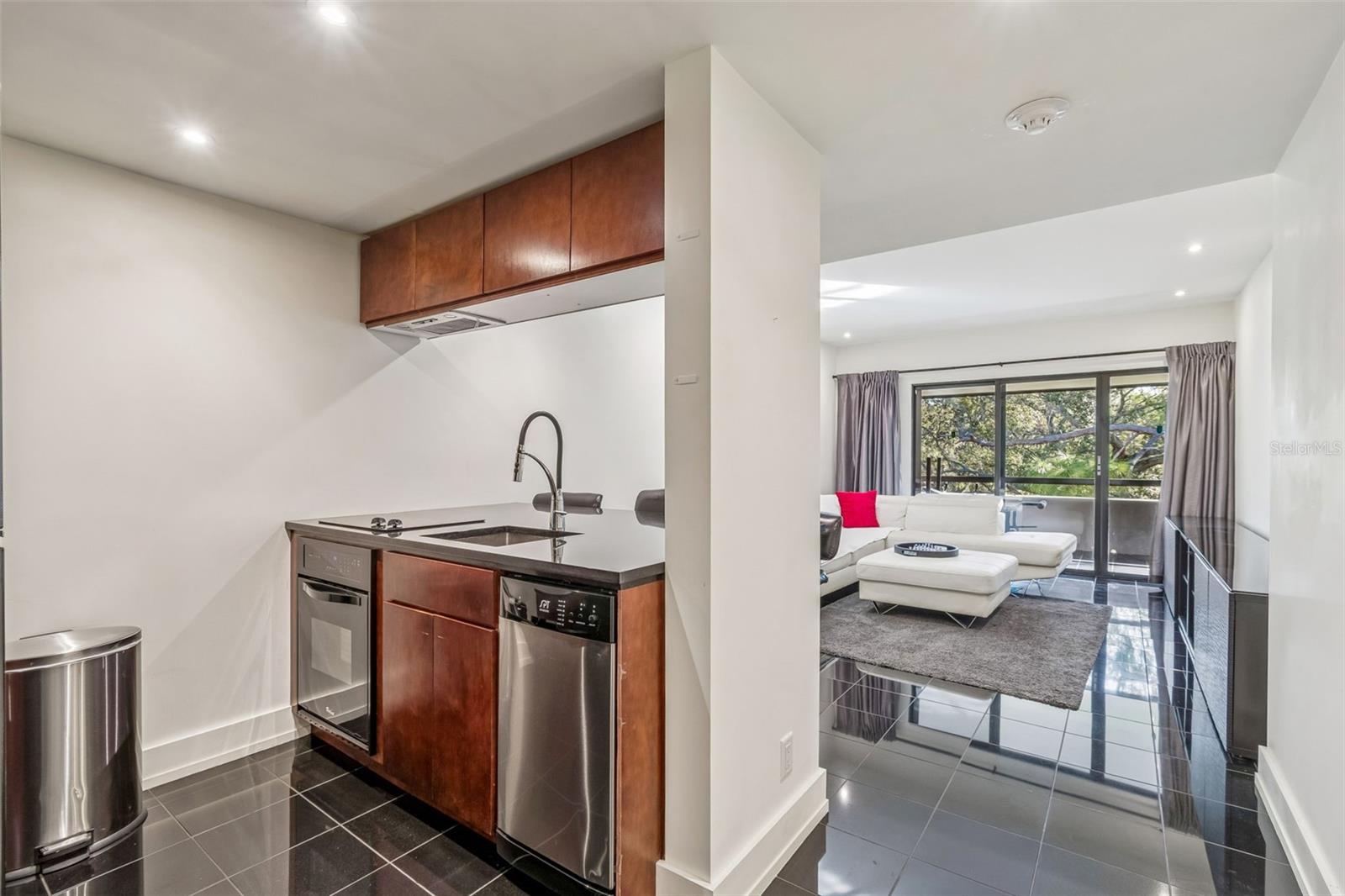 36750 US HIGHWAY 19 N 19306