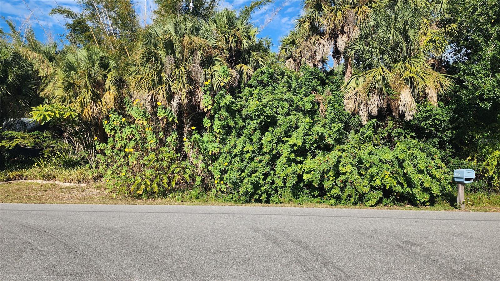 PORT CHARLOTTE SEC 032 - Land