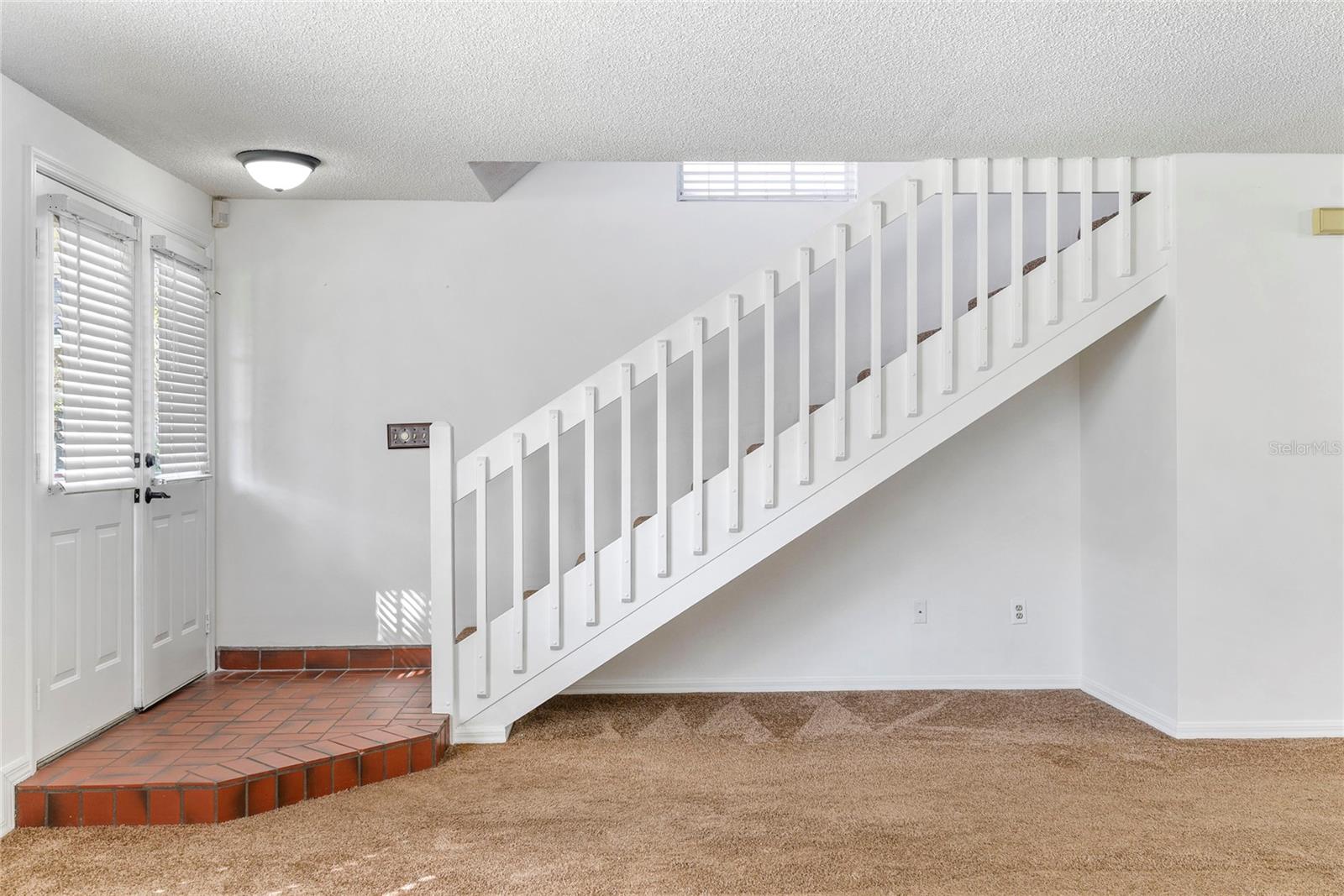 LAKEVIEW VILLAGE CONDO 10 - Residential