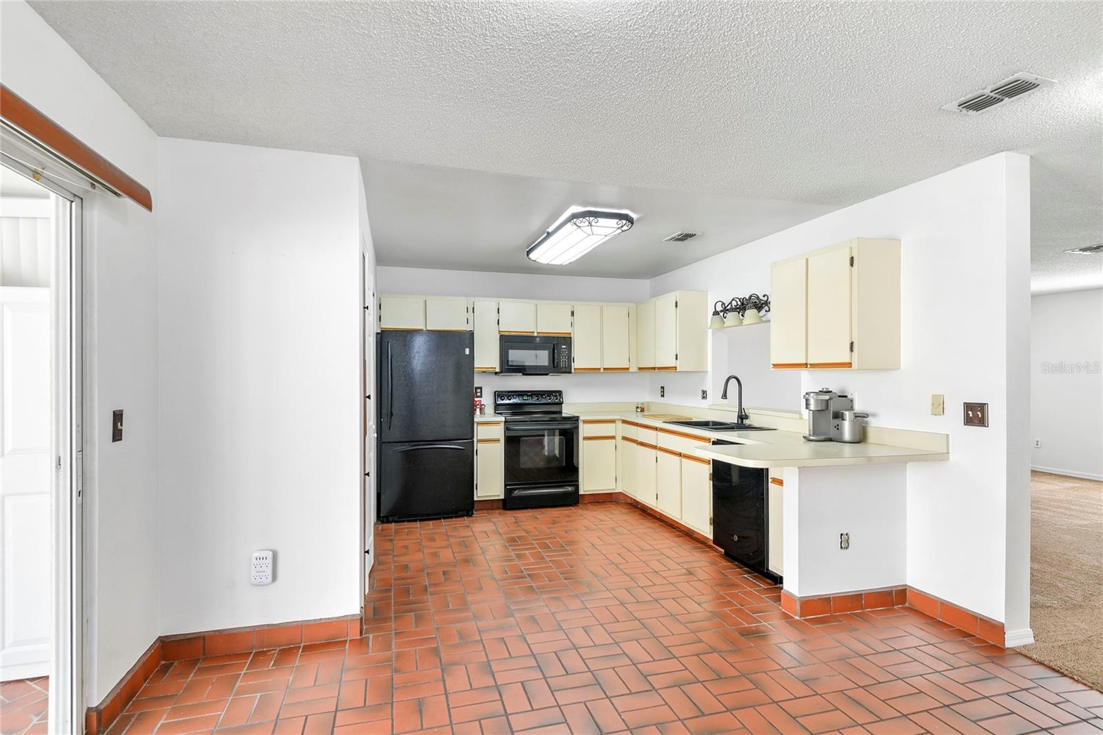 LAKEVIEW VILLAGE CONDO 10 - Residential