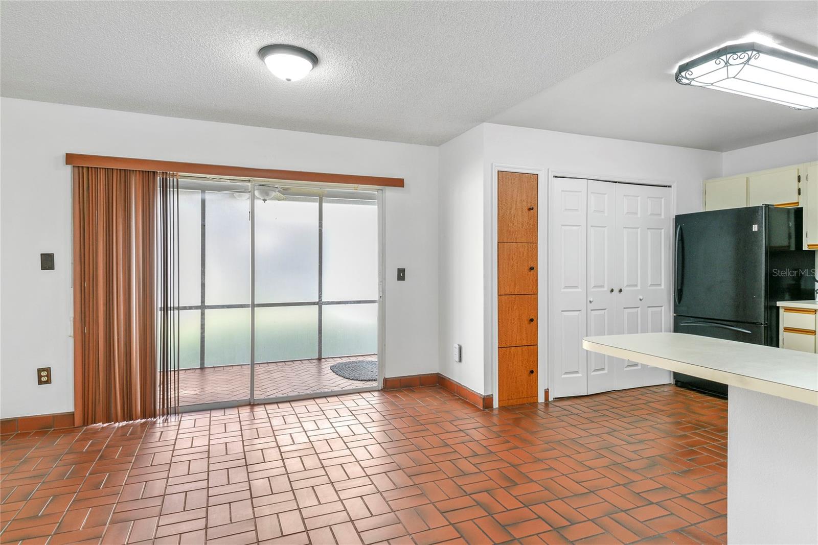 LAKEVIEW VILLAGE CONDO 10 - Residential