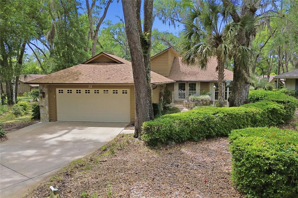 Photo of 32 Ramblewood Trail, Deland, FL 32724 (MLS # V4948494)