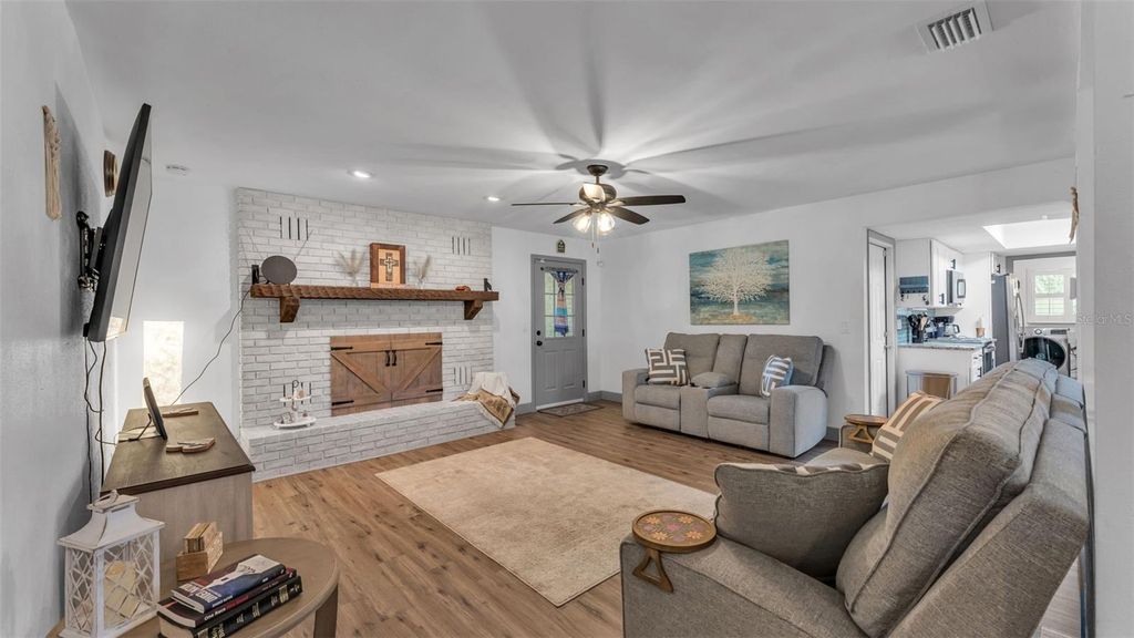 Photo of 1005 Swilley Road, Plant City, FL 33567 (MLS # L4957512)