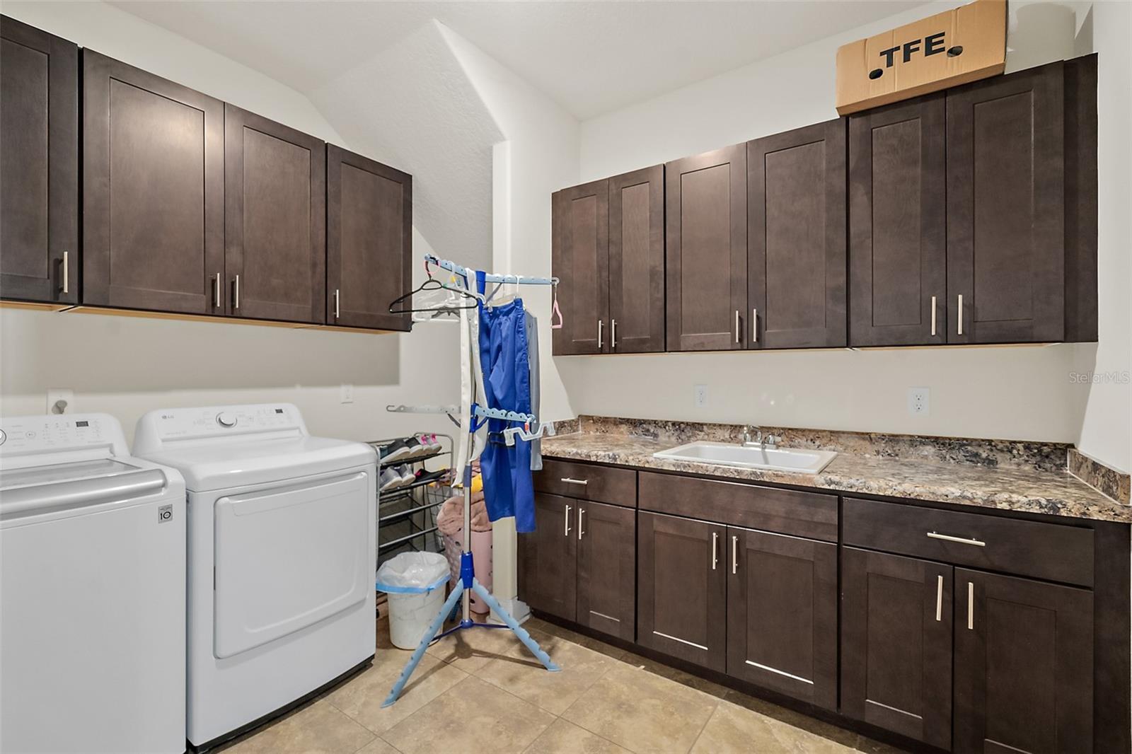 EAGLE LAKES - Residential