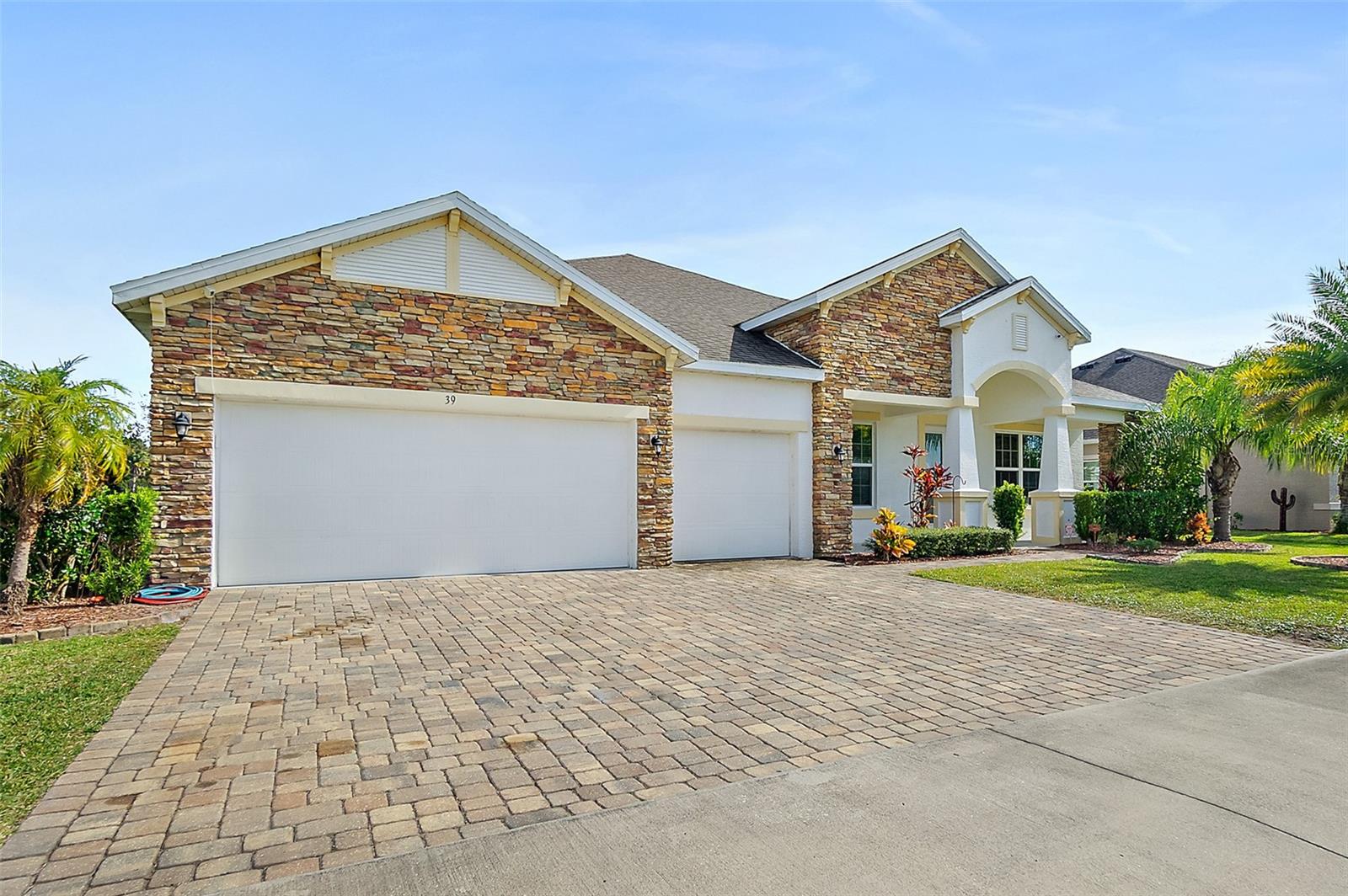 EAGLE LAKES - Residential