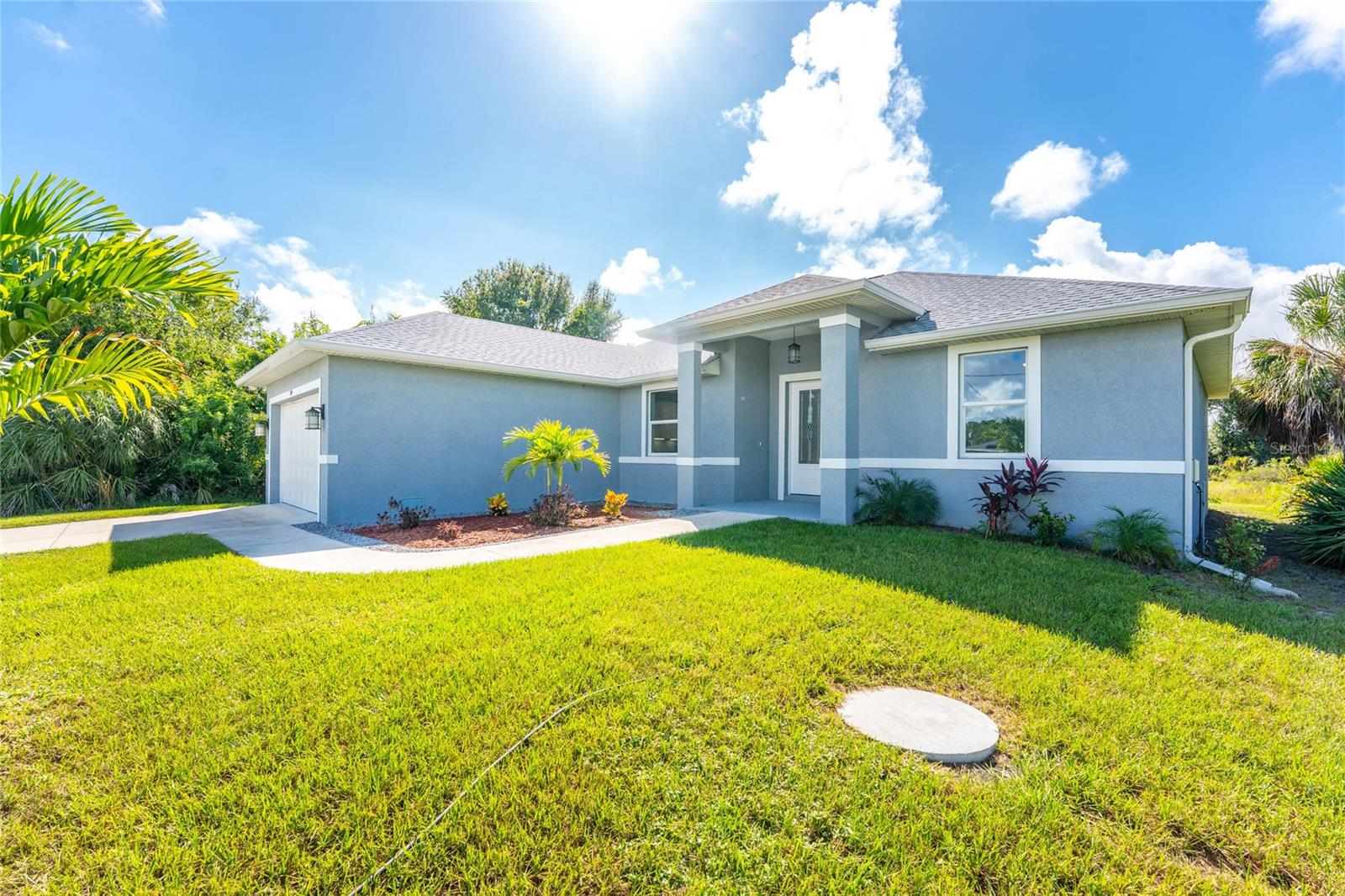 ROTONDA LAKES - Residential