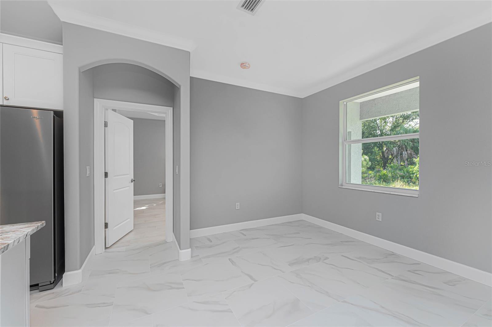ROTONDA LAKES - Residential