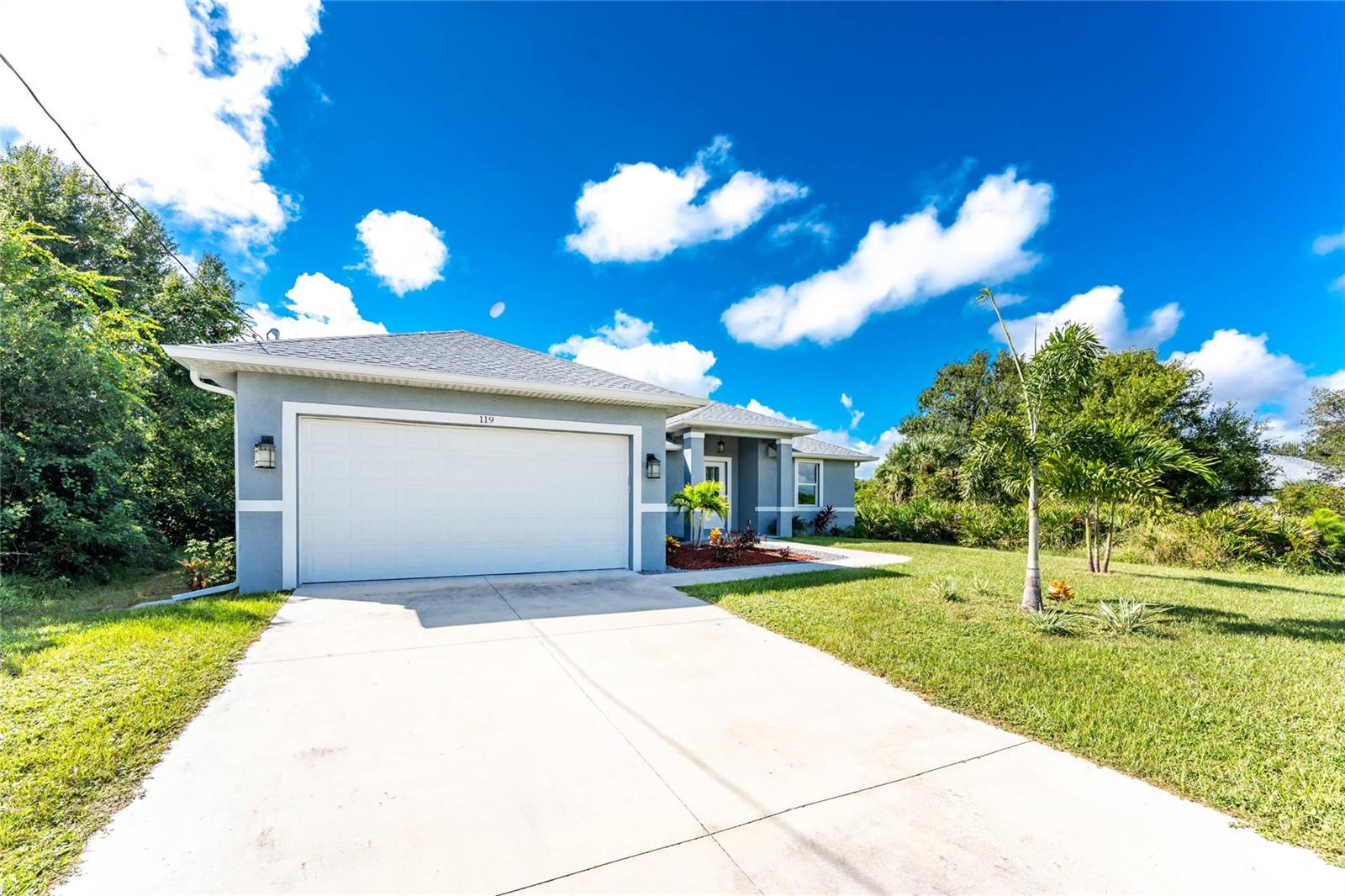 ROTONDA LAKES - Residential