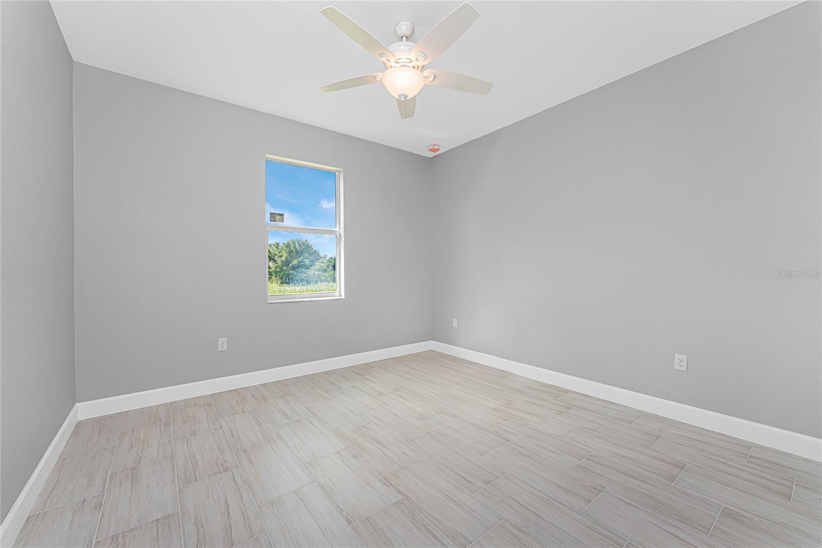 ROTONDA LAKES - Residential