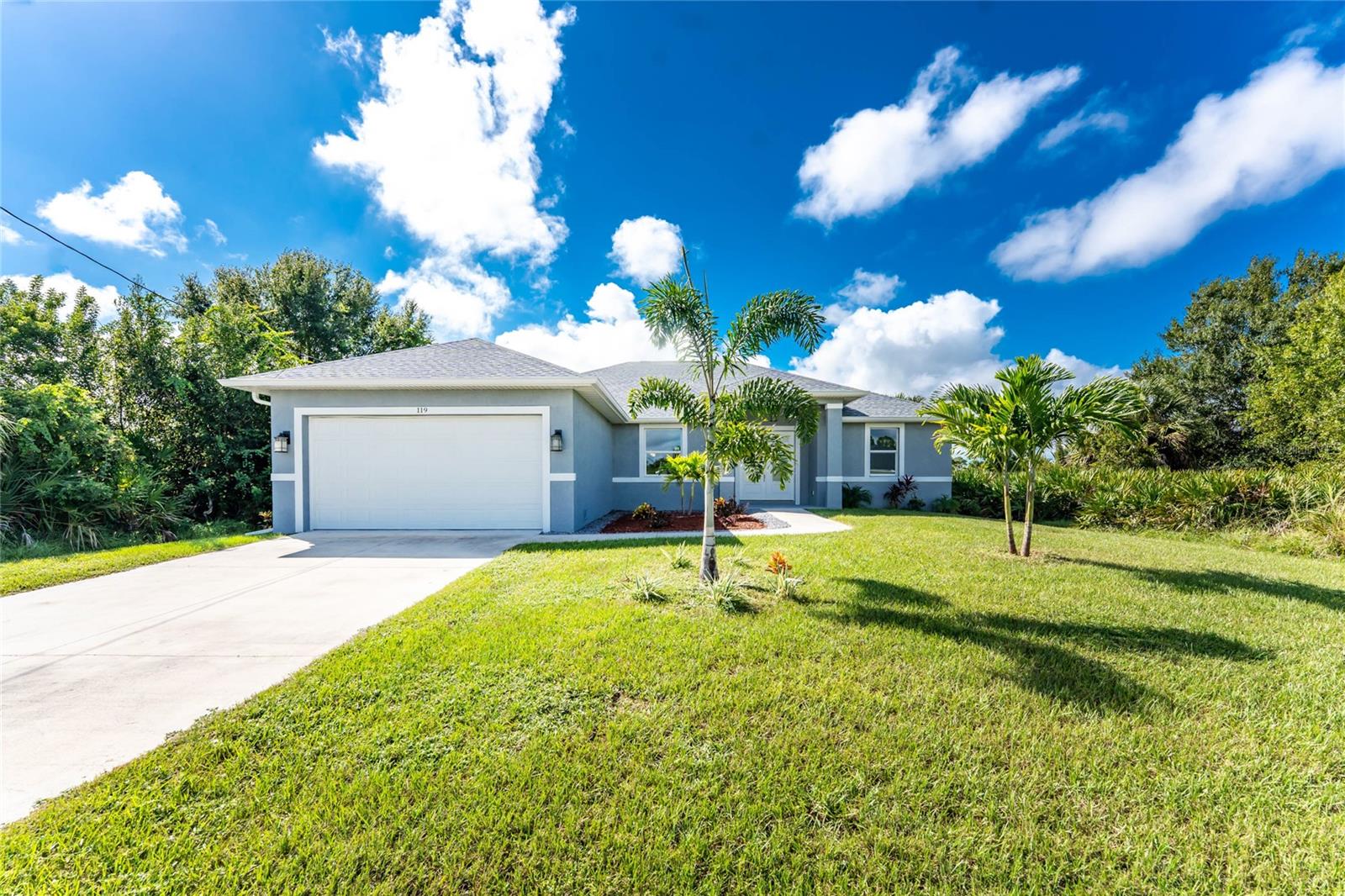 ROTONDA LAKES - Residential
