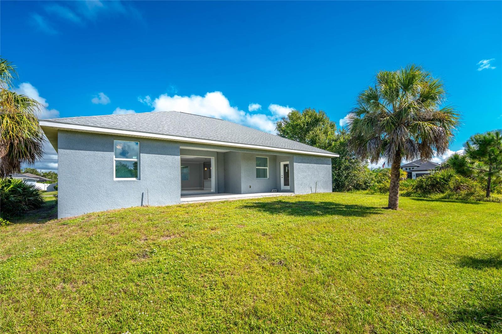 ROTONDA LAKES - Residential