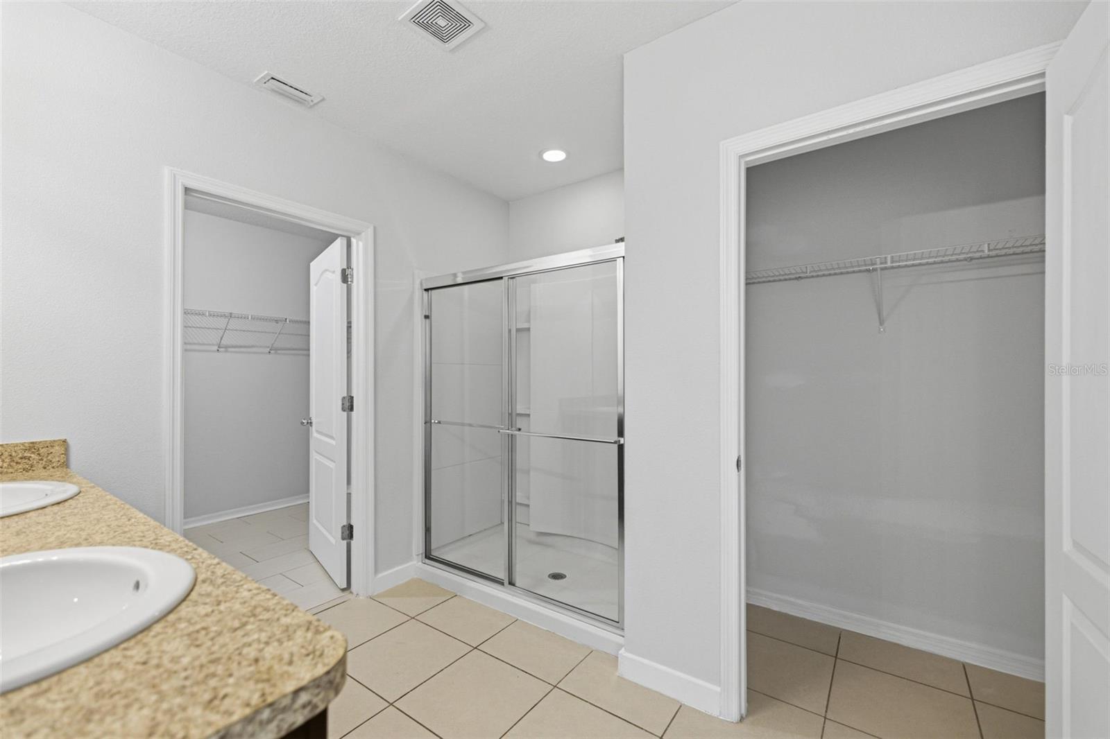 BAHIA OAKS UN #5 - Residential