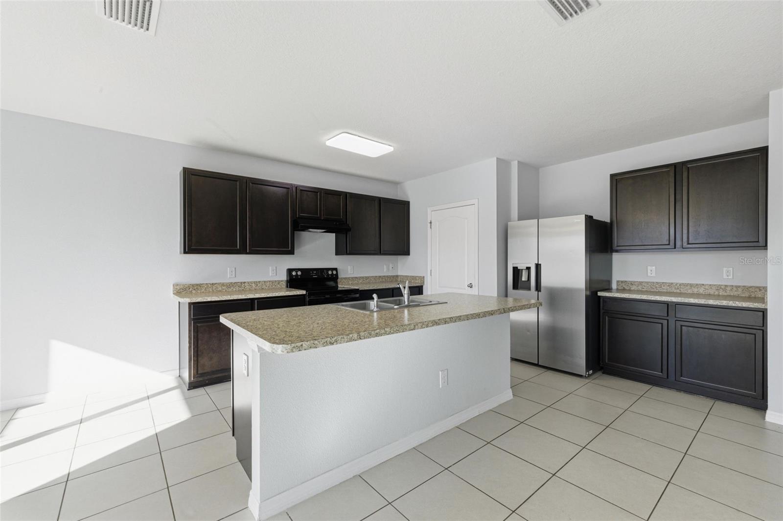 BAHIA OAKS UN #5 - Residential