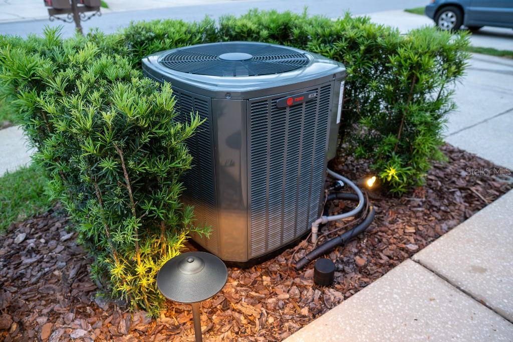 SALEM SQUARE - Residential