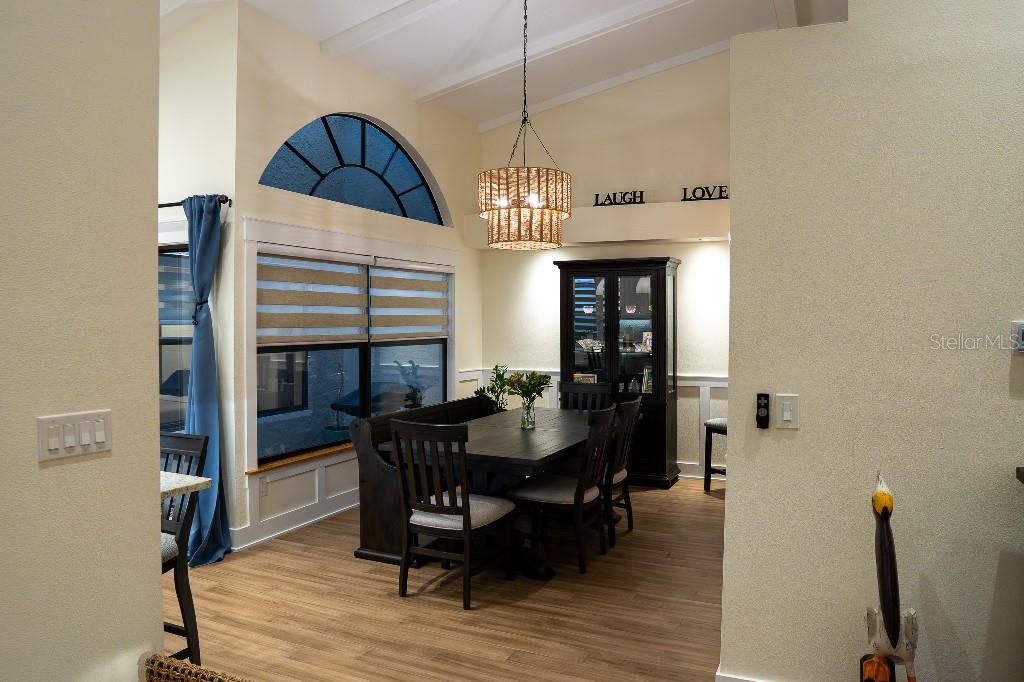 SALEM SQUARE - Residential