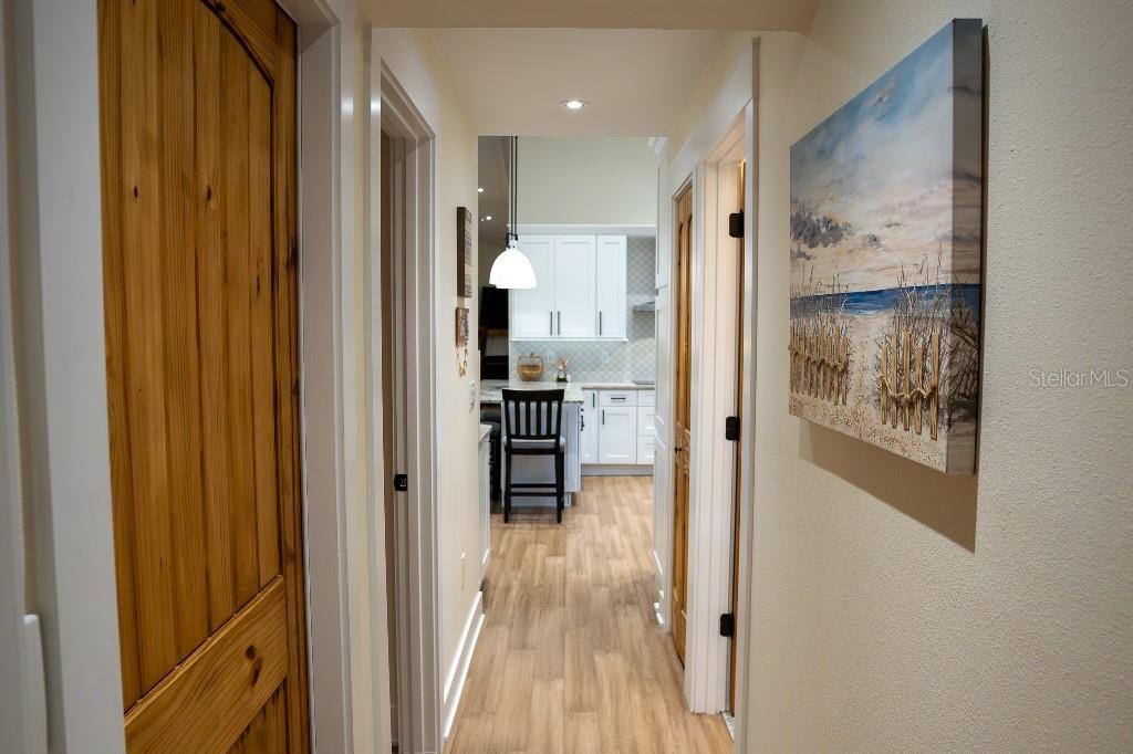 SALEM SQUARE - Residential