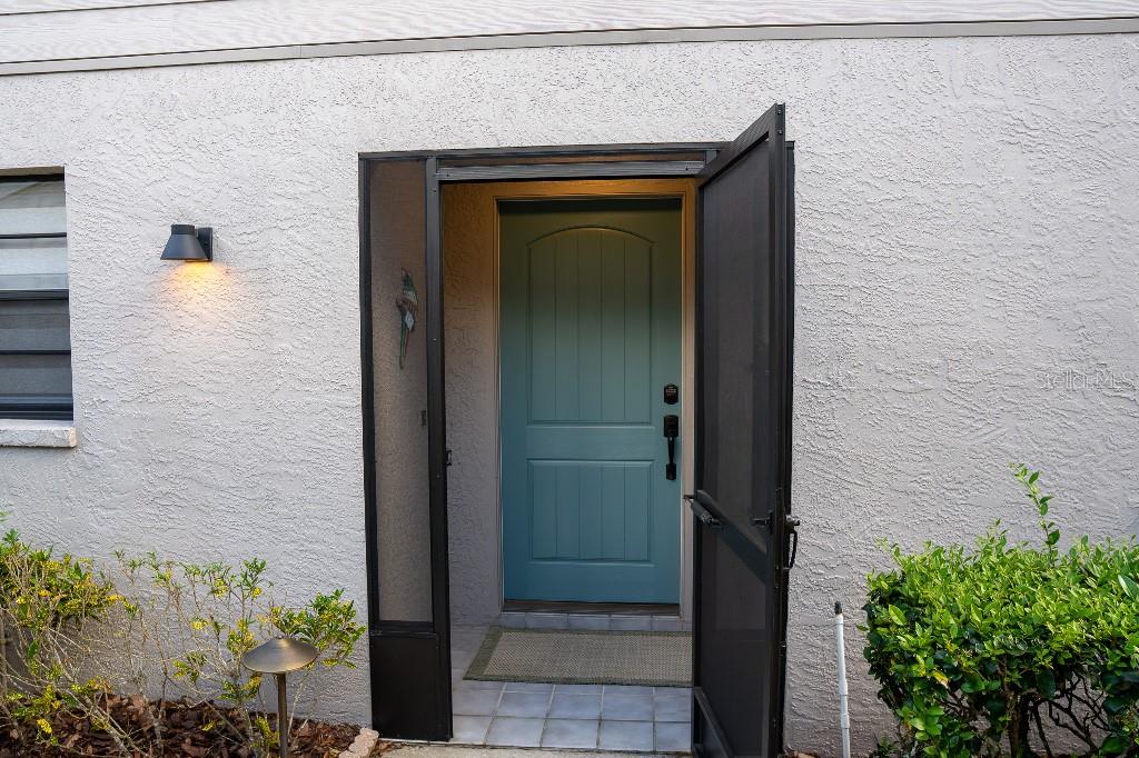 SALEM SQUARE - Residential