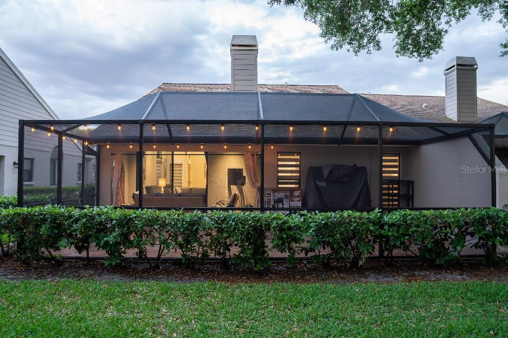 SALEM SQUARE - Residential