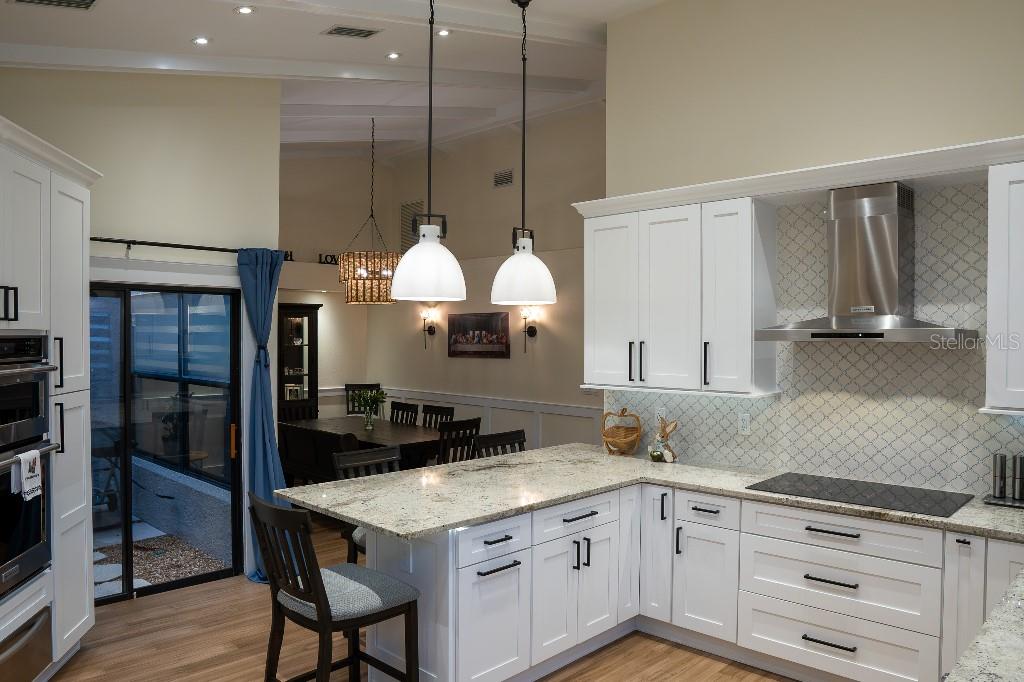 SALEM SQUARE - Residential