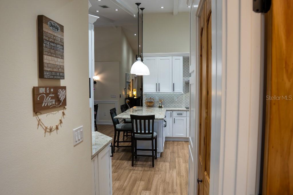 SALEM SQUARE - Residential