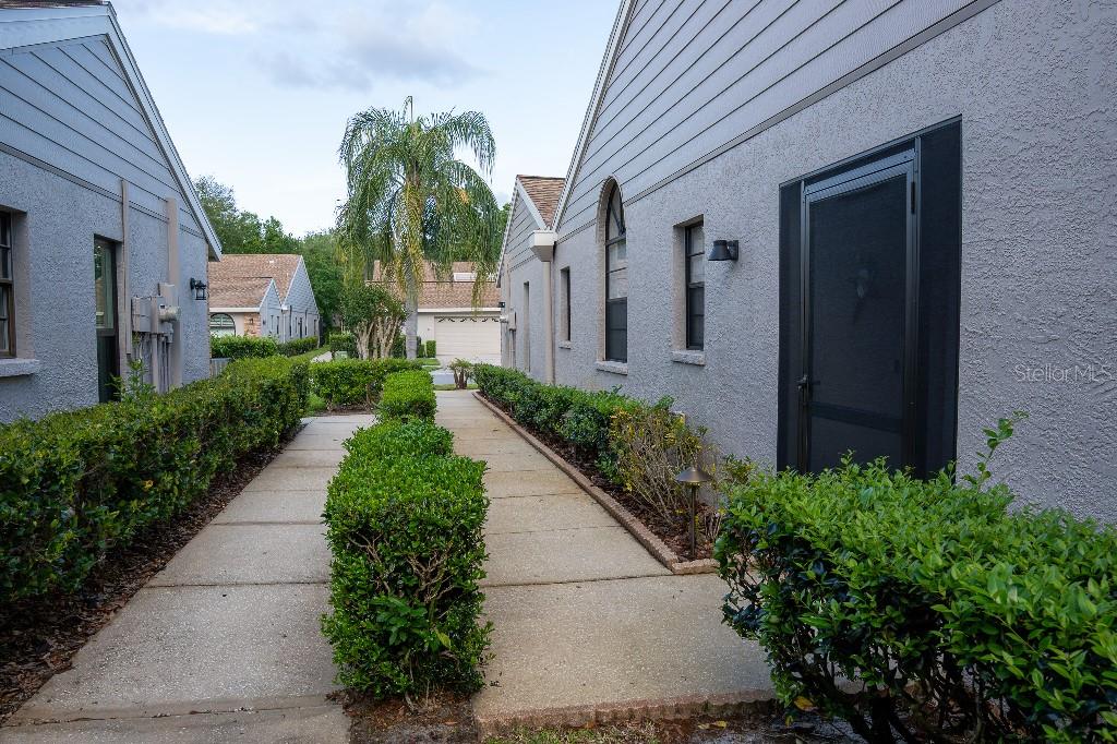 SALEM SQUARE - Residential