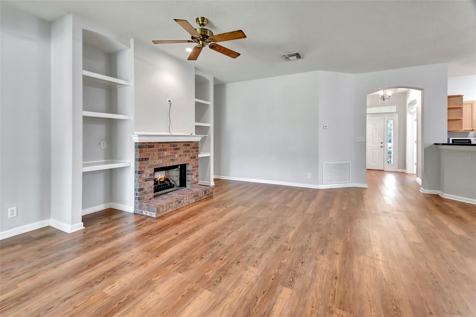 107 BROOKGREEN WAY