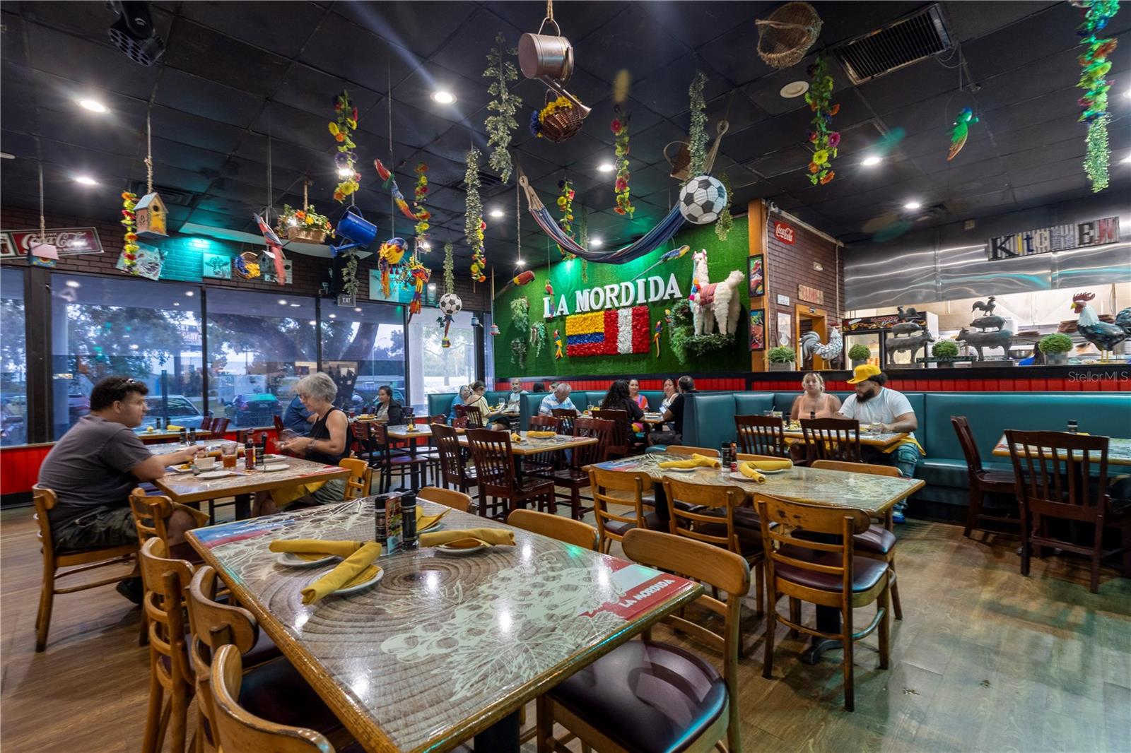 PINELLAS GROVES - Commercial Sale