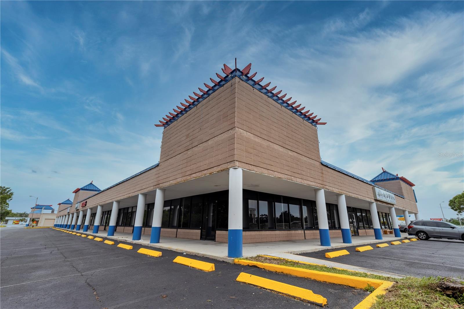 PINELLAS GROVES - Commercial Sale