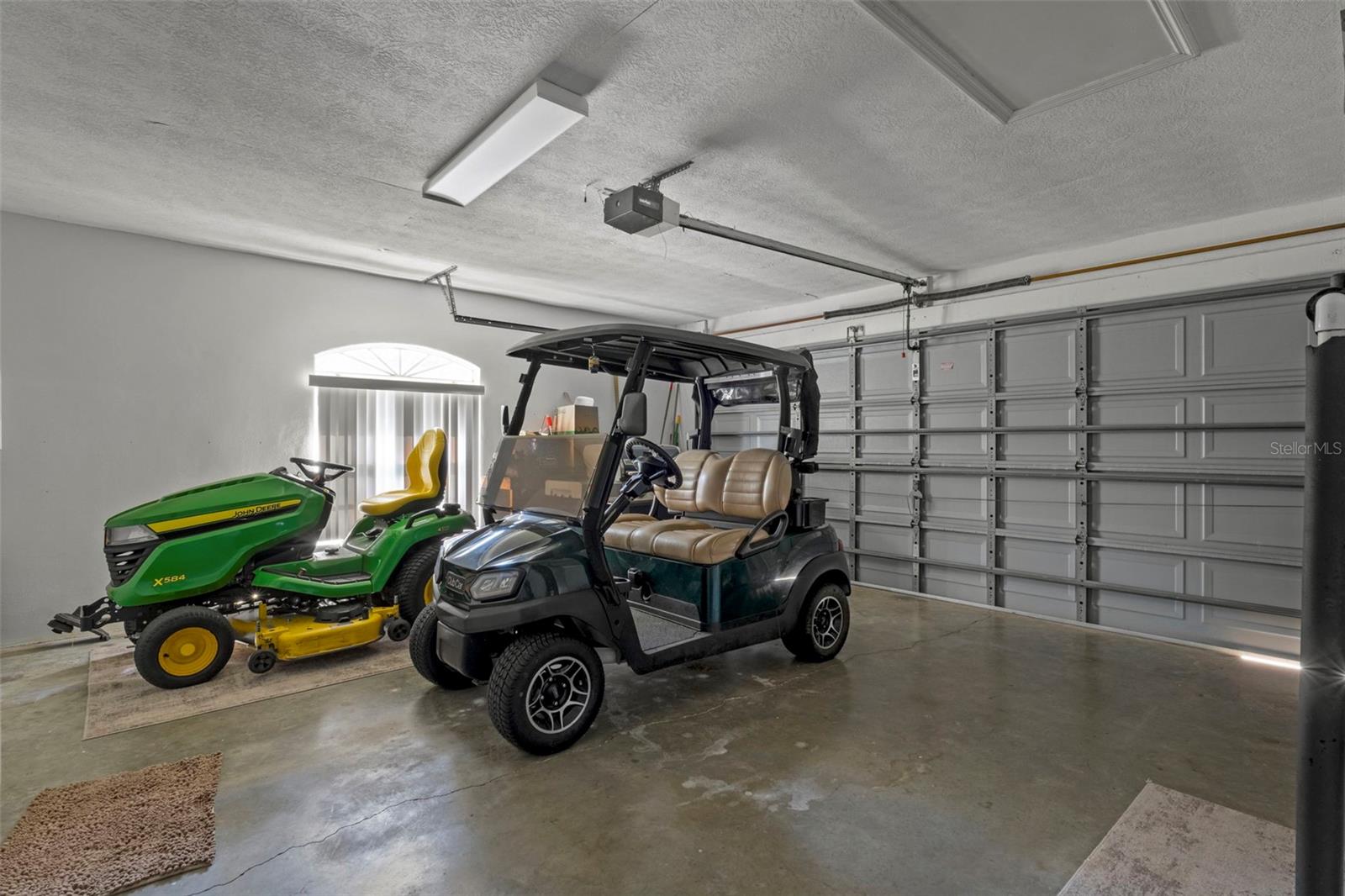 PINE RIDGE UNIT 03 - Residential