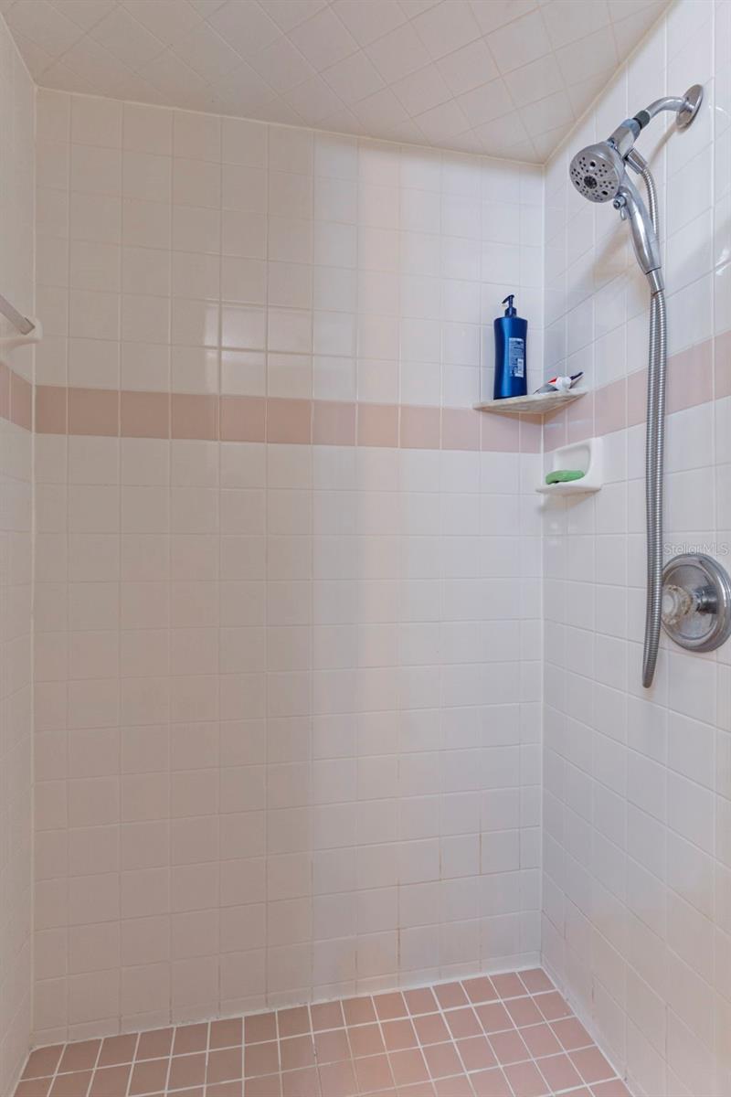 PINE RIDGE UNIT 03 - Residential