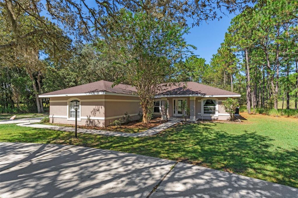 Photo of 3327 W Brazilnut Road, Beverly Hills, FL 34465 (MLS # W7879752)