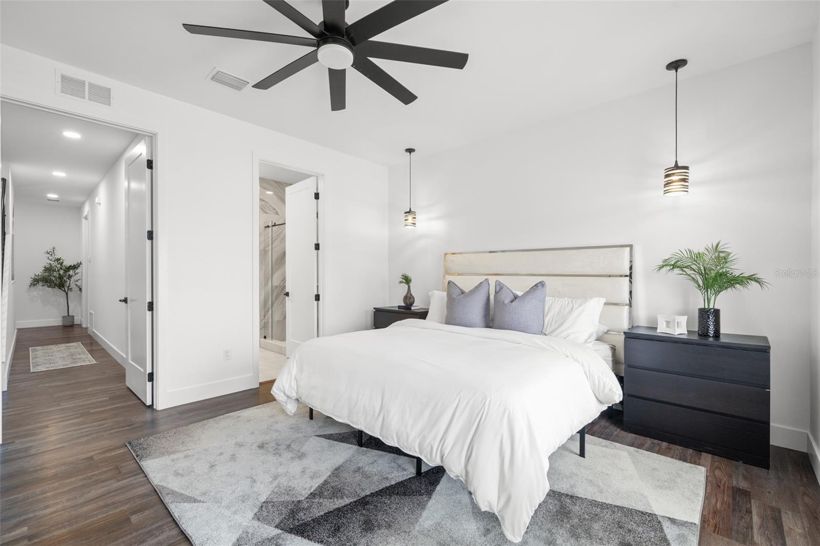 LATITUDES IN THE PARK TWNHMS - Residential