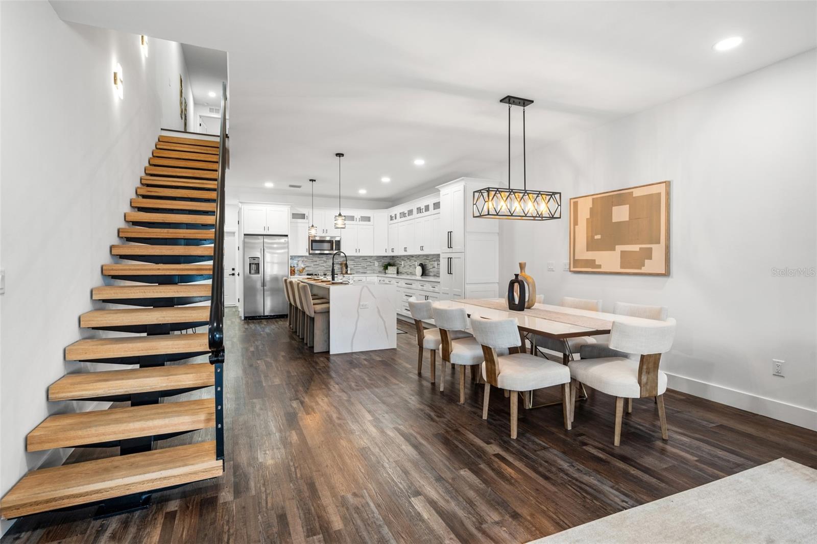 LATITUDES IN THE PARK TWNHMS - Residential