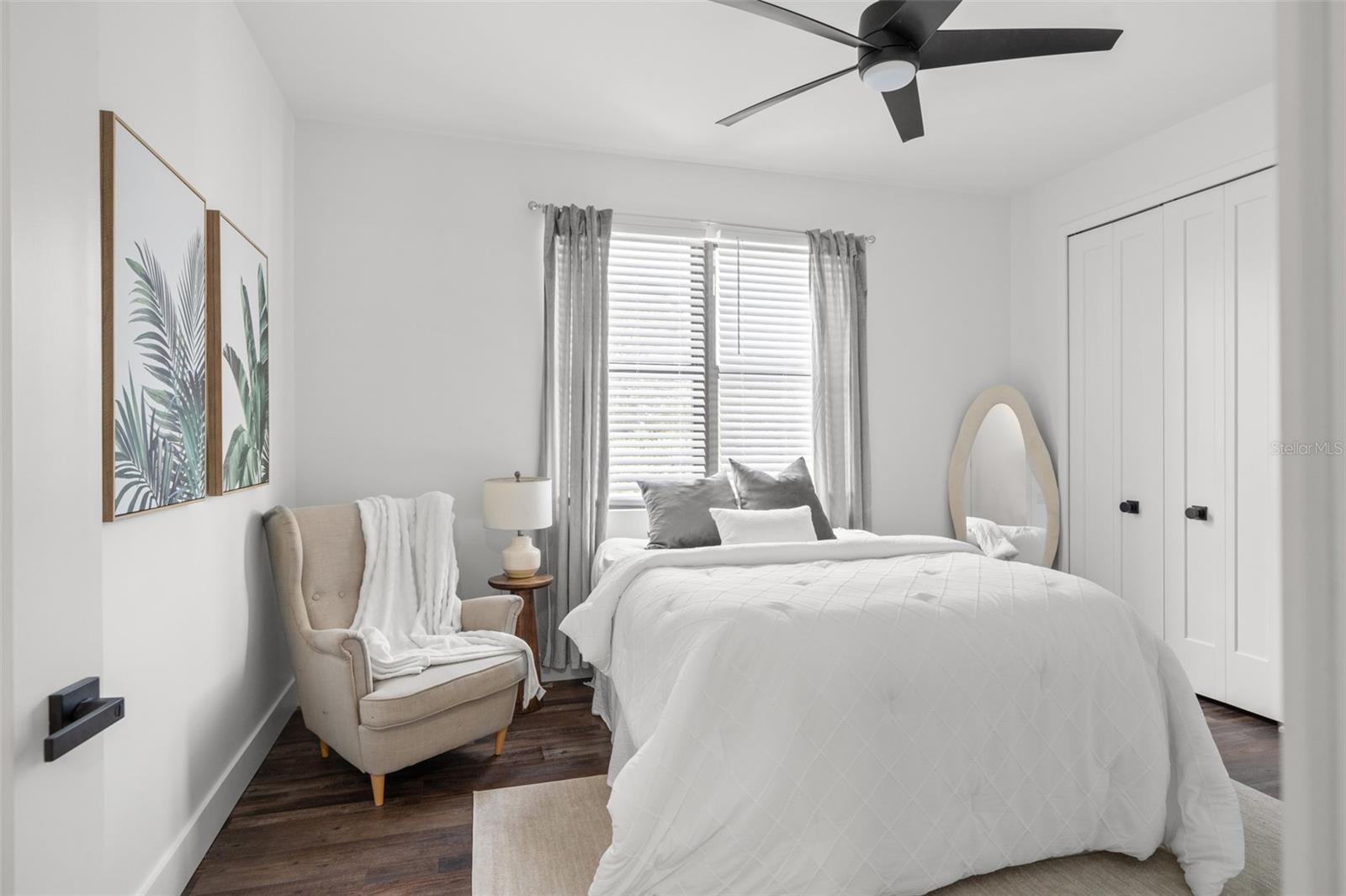 LATITUDES IN THE PARK TWNHMS - Residential