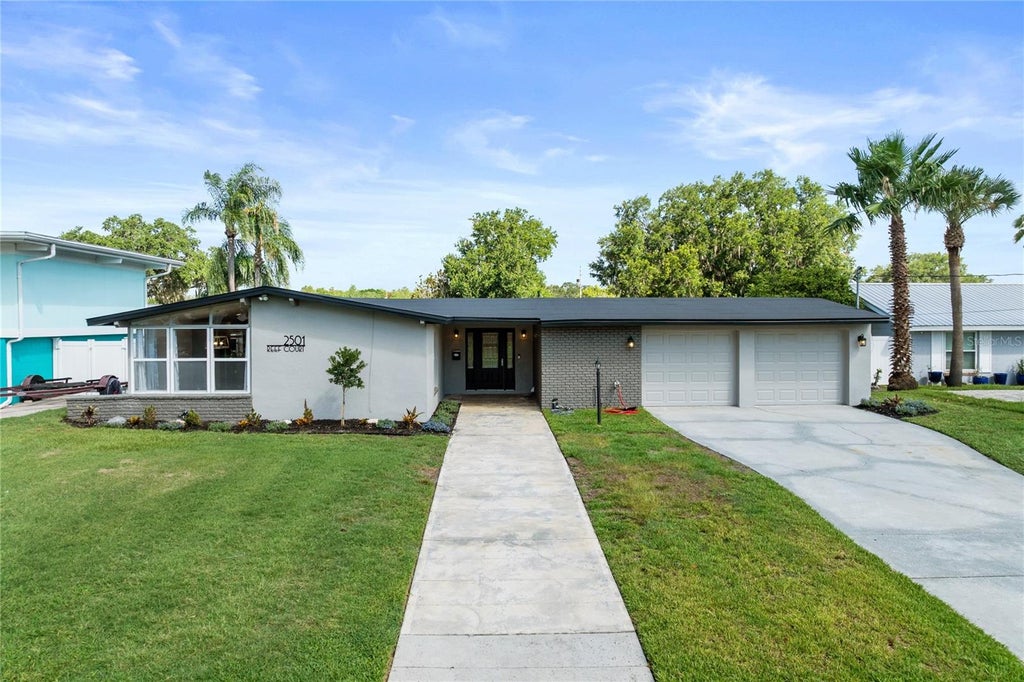 Photo of 2501 Reef Court, Orlando, FL 32805 (MLS # O6418996)